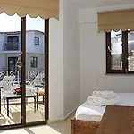 Hotel Riverside 3*