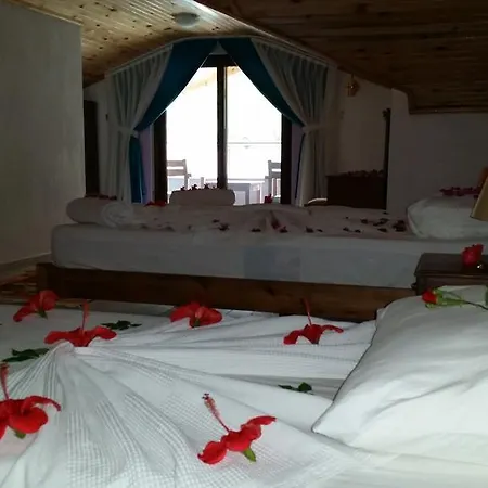 Отель Riverside 3*