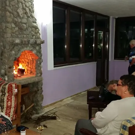 Отель Riverside 3*